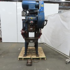 Model ton obi for sale  Middlebury
