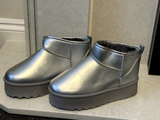 New high platform for sale  LONDON