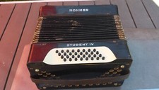 Ancien accordéon étudiant d'occasion  Saint-Just-Saint-Rambert