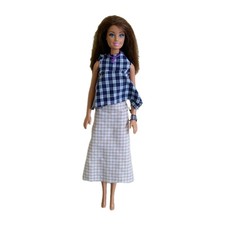 Poupée doll barbie d'occasion Poupée doll barbie d'occasion  Pontvallain