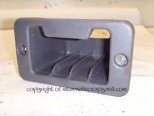 Suporte para bandeja de cinzas banco traseiro Mitsubishi Delica L300 2.5 4D56 86-94 comprar usado  Enviando para Brazil