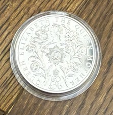queen elizabeth 5 coin for sale queen elizabeth 5 coin for sale LONDON