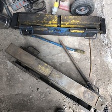 Jacking beam jacks for sale  MALVERN