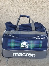 Mala/bolsa/carrinho de viagem raro de rugby escocês Tartan Macron jogador/funcionário edição comprar usado  Enviando para Brazil
