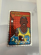 1985 Kareem Abdul Jabbar NBA prisma máquina de venda automática de joias adesivo cartão comercial comprar usado 1985 Kareem Abdul Jabbar NBA prisma máquina de venda automática de joias adesivo cartão comercial comprar usado  Enviando para Brazil