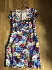 Asiatisches geblümtes kleid gebraucht kaufen  München