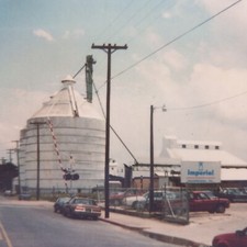 Foto Polaroid Vintage Rural Street Silo Fábrica Ferrovia Carro Encontrado Arte Instantâneo, usado comprar usado  Enviando para Brazil
