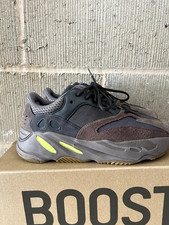 Yeezy boost 700 for sale  WALTHAM CROSS