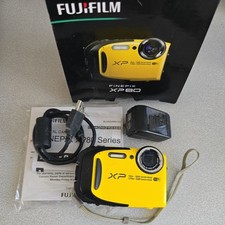 Fujifilm finepix xp80 usato  Spedire a Italy