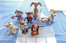 Lot figurines belle d'occasion Lot figurines belle d'occasion  La Riche