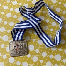 Medaglia maratona vintage usato  Spedire a Italy