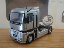 Universal hobbies renault d'occasion  Expédié en Belgium