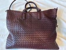 Używany, Bottega Veneta Burgundy Intrecciato Leather Convertible Large Bag, Serial Number na sprzedaż  PL