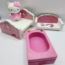 Lote vintage Sanrio 2014 Hello Kitty sofá-cama de madeira comprar usado  Enviando para Brazil