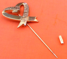 Broche fibule arthus d'occasion Broche fibule arthus d'occasion  Saclas