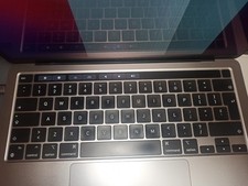 Macbook pro a2338 d'occasion  Châteauneuf-de-Galaure