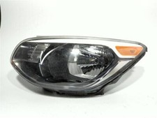 Used left headlight d'occasion  Expédié en Belgium