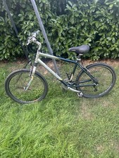 Saracen vista hybrid for sale  UPMINSTER