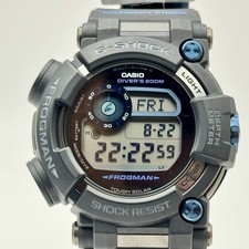 Montre numérique casio d'occasion  Expédié en France