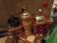 Lotto macinino antichi usato Lotto macinino antichi usato  Ardea