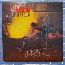 Ratt | lp assinado | 5 membros | Out Of The Cellar comprar usado  Enviando para Brazil