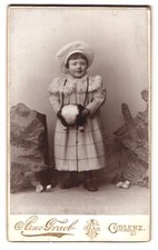 Fotografie Arno Graeb, Coblenz, Firmungstr. 8, Portrait kleines Mädchen im kari , usado comprar usado  Enviando para Brazil