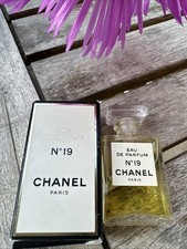 Miniature chanel n19 usato  Spedire a Italy