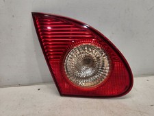 Lanterna traseira esquerda para motoristas Toyota Corolla 2003-08 - Montada na tampa, usado comprar usado Lanterna traseira esquerda para motoristas Toyota Corolla 2003-08 - Montada na tampa, usado comprar usado  Enviando para Brazil