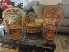 De colección.  Juego de muebles de muñeca grande de ratán de mimbre de dos sillones de 16" y sofá de 10" 1970' segunda mano  Embacar hacia Mexico