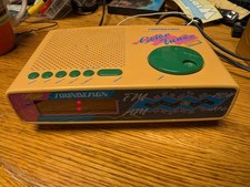 Relógio de rádio retrô vintage despertador azul-petróleo design infantil anos 90 estúdio digital adereço comprar usado  Enviando para Brazil