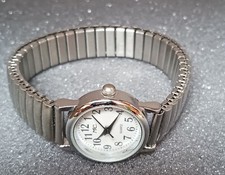 Relógio feminino MC mostrador número pulseira elástica acabamento prata comprar usado  Enviando para Brazil