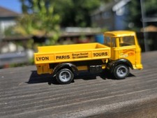 Caminhão de plataforma Champion France Mercedes cabine com mais de 3 3/4" de comprimento #152, usado comprar usado  Enviando para Brazil