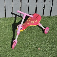 Pink scuttlebug foldable for sale Pink scuttlebug foldable for sale  CLECKHEATON