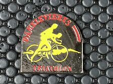 Pin pin badge d'occasion  Châtillon-le-Duc