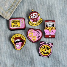 Kinky love pins for sale  Mesquite