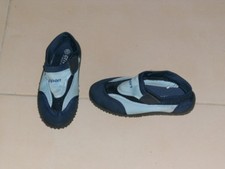 Jolie paire chaussures d'occasion  Louvres