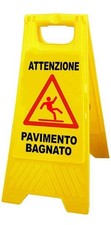 Cartello pavimento bagnato usato Cartello pavimento bagnato usato  Borgo San Dalmazzo