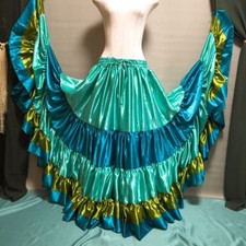 Mix satin tiered d'occasion  Expédié en Belgium