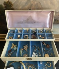 Lady buxton jewelry for sale  Red Hook