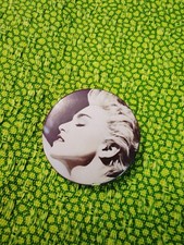 Madonna pin spilla usato  Portici