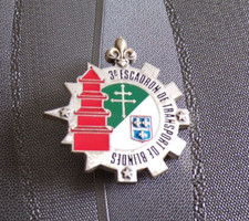 Military insignia 516 d'occasion  Expédié en Belgium