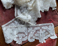 Beau volant dentelle d'occasion Beau volant dentelle d'occasion  Morestel