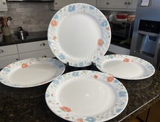 Set corelle delicate for sale  Bethlehem