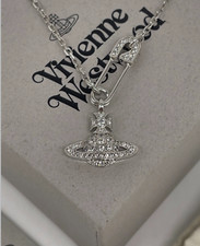 Collier vivienne westwood d'occasion  Châtenay-Malabry