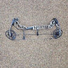 Mathews triax 28.5 for sale  Piffard