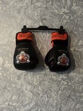 tiger gloves for sale  SWANSEA