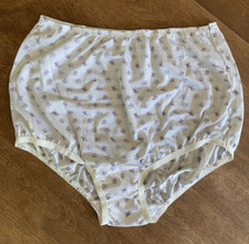 Vanity fair women for sale  Red Cloud