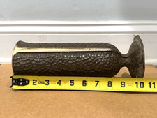 Vaso de flores comemorativo de bronze martelado sólido * ^Pesado^ comprar usado Vaso de flores comemorativo de bronze martelado sólido * ^Pesado^ comprar usado  Enviando para Brazil