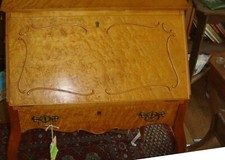 Birsdeye maple antique for sale  New Canaan