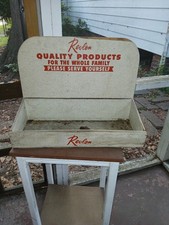 RARO DISPLAY DE BANCADA DE MADEIRA REVLON comprar usado RARO DISPLAY DE BANCADA DE MADEIRA REVLON comprar usado  Enviando para Brazil